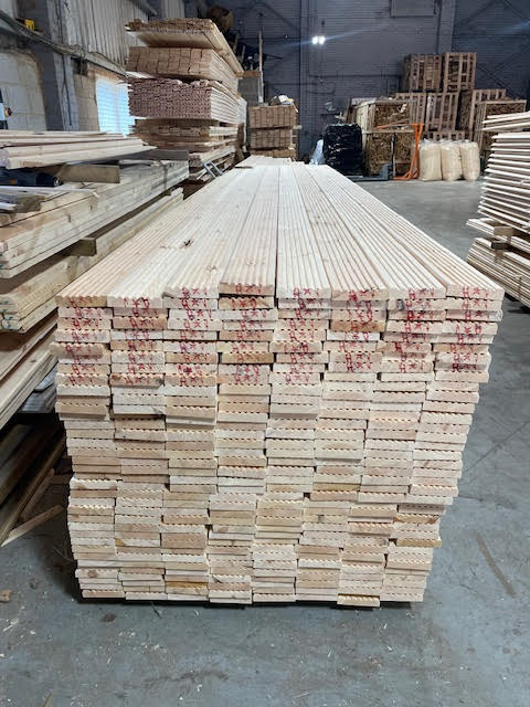 PINE TIMBER DECKING BOARD *UNTREATED* 20SQM INC FREE DELIVERY TO YORKSHIRE